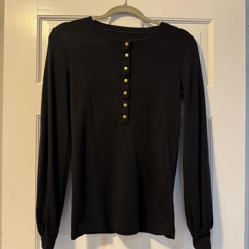 WOOLX Charlotte Puff Sleeve Black Top - Picture 7 of 8